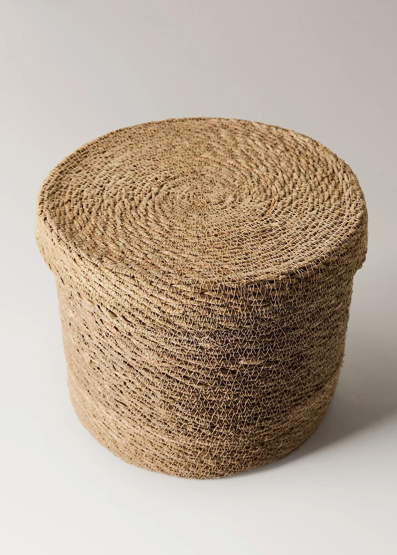 Seagrass basket with round lid
