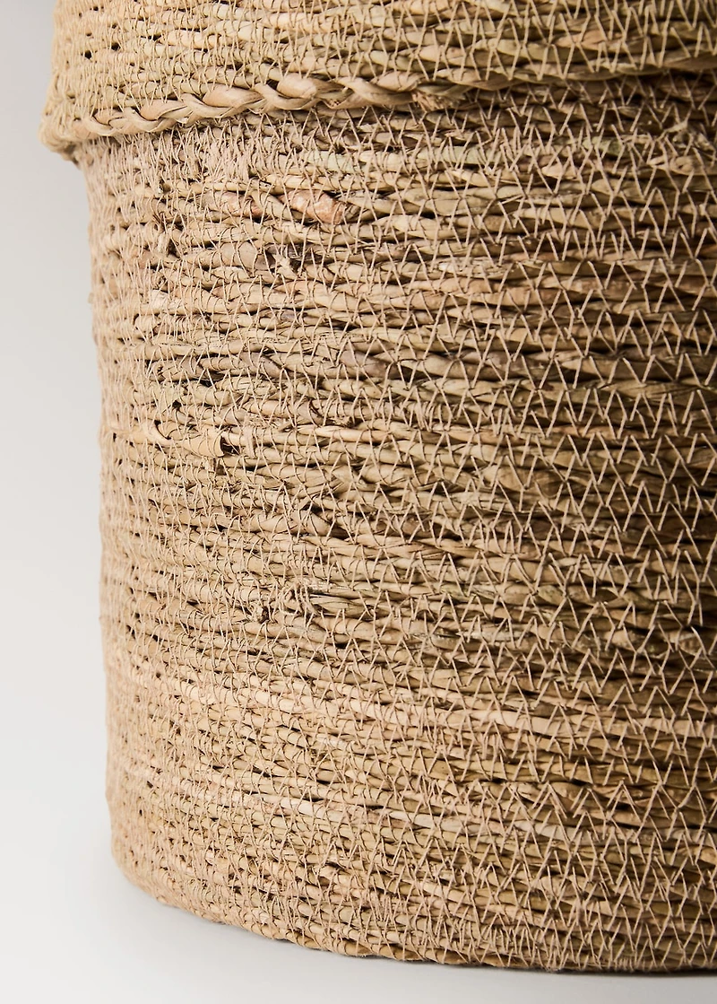 Seagrass basket with round lid