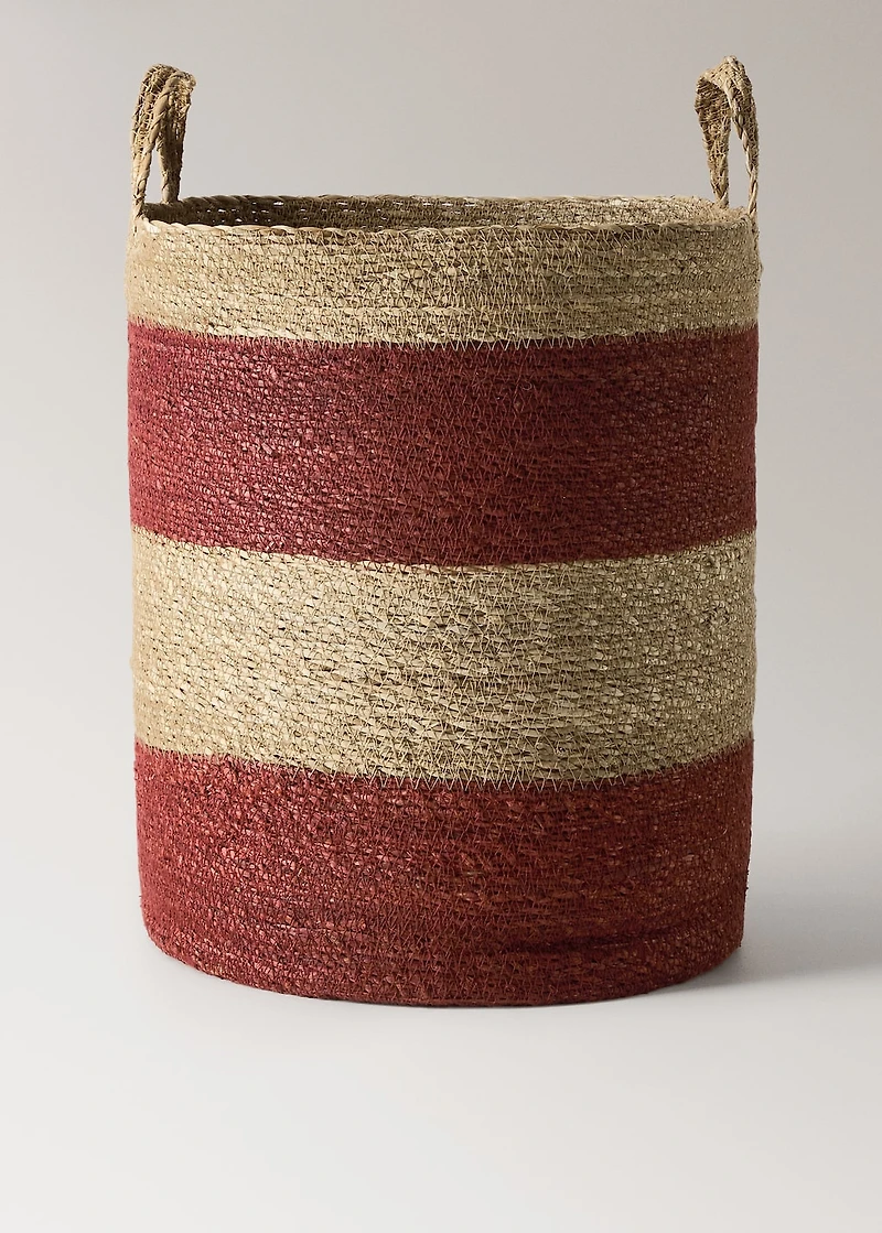 Round two-tone seagrass basket