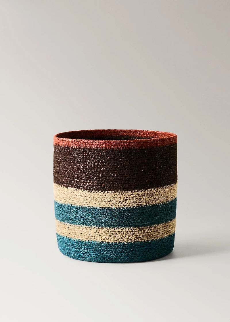 Small multi-coloured seagrass basket