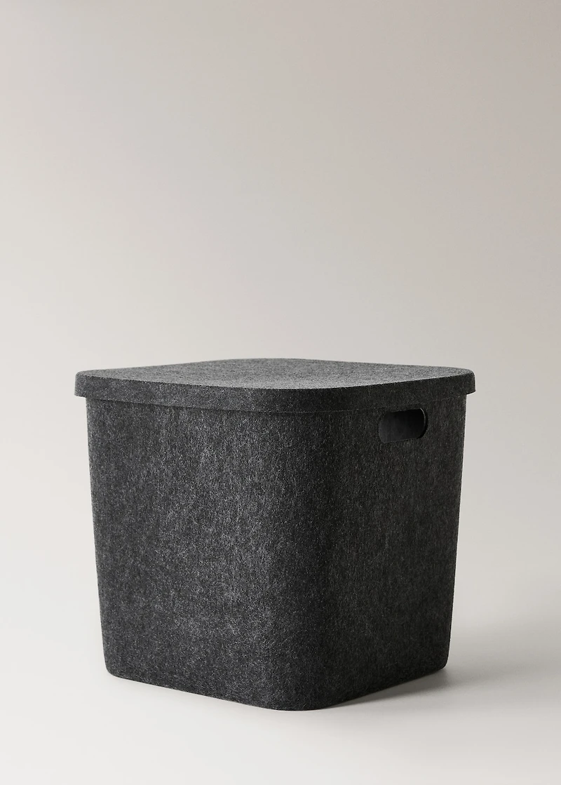 Square felt box with lid