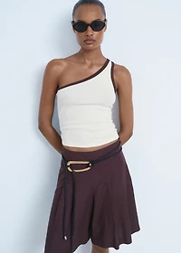 Asymmetrical top with contrasting trim