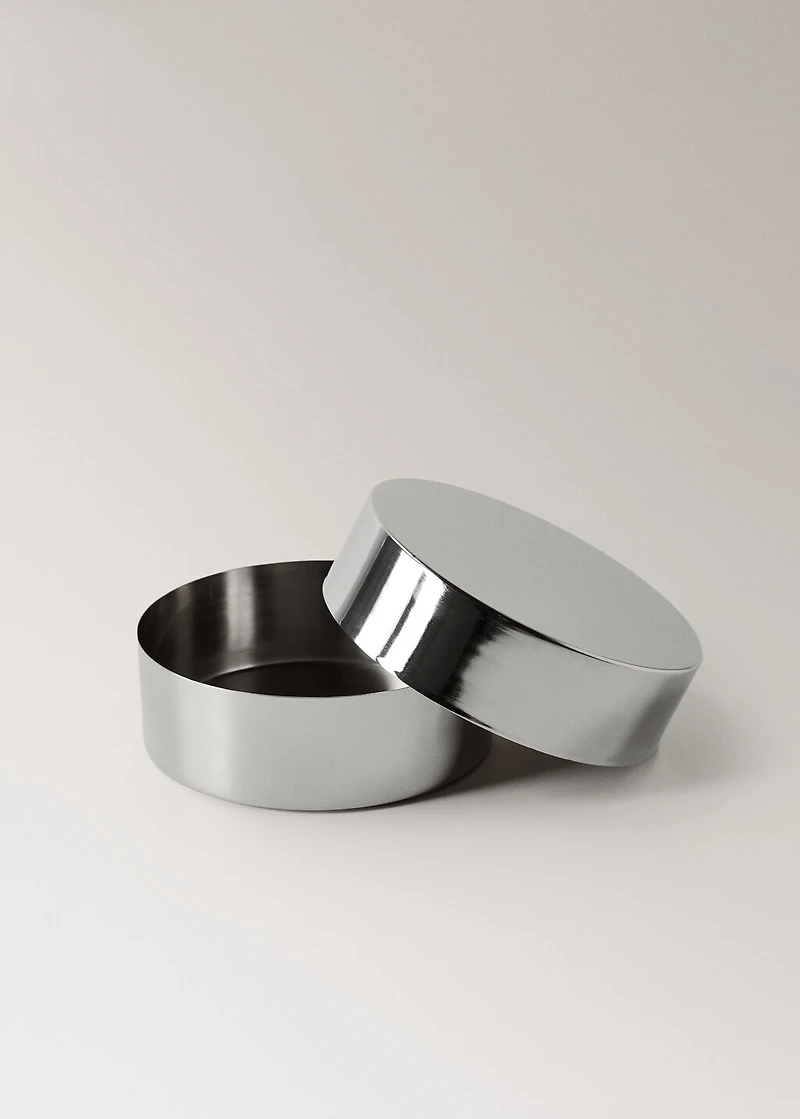 Medium round metal box