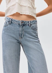 Wide leg jeans with turned-up hem