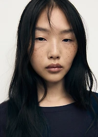 Long-sleeved fine-knit sweater