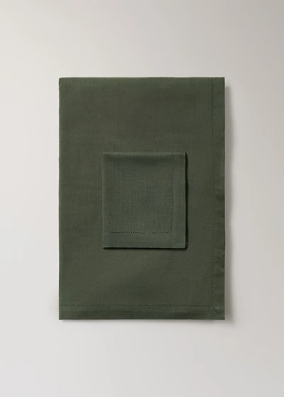 Cotton hemstitched tablecloth for 2 to 4 diners