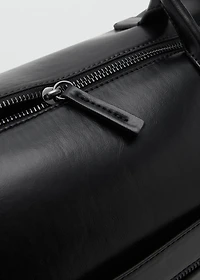 Large structured bag