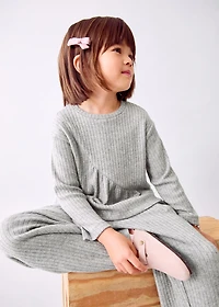 Ribbed top with ruffles