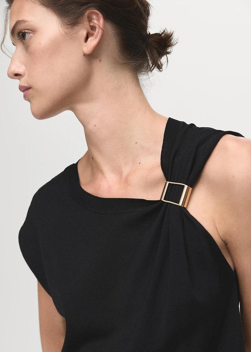 Short-sleeved sweater with metallic detail