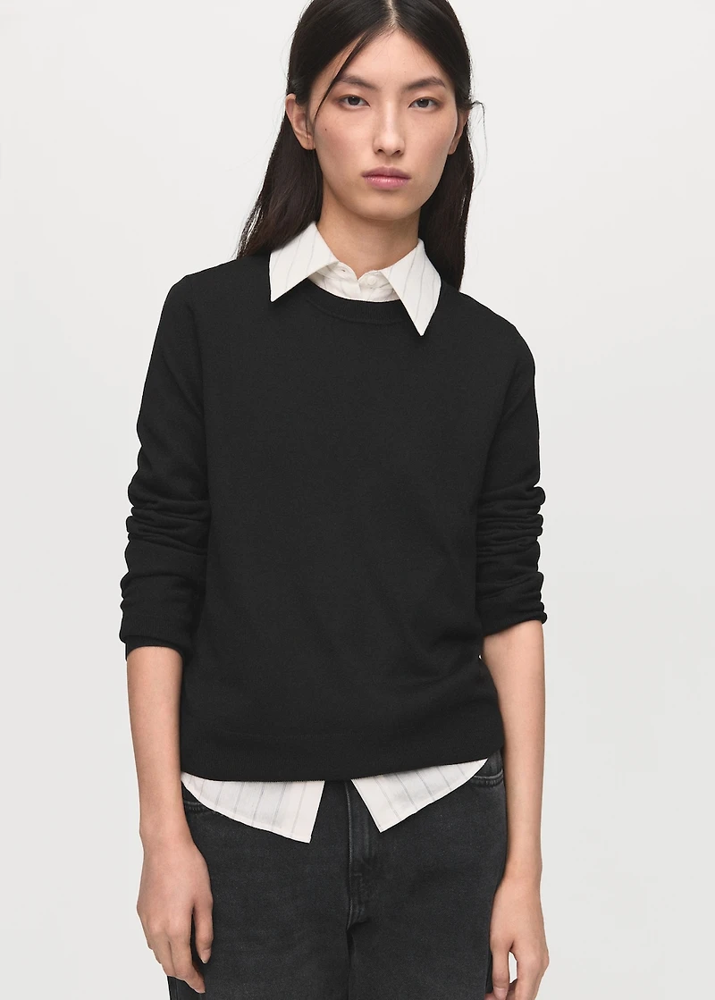 Fine-knit crew-neck sweater