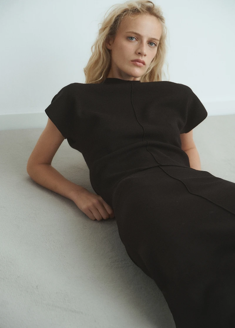 Fine-knit fitted sweater