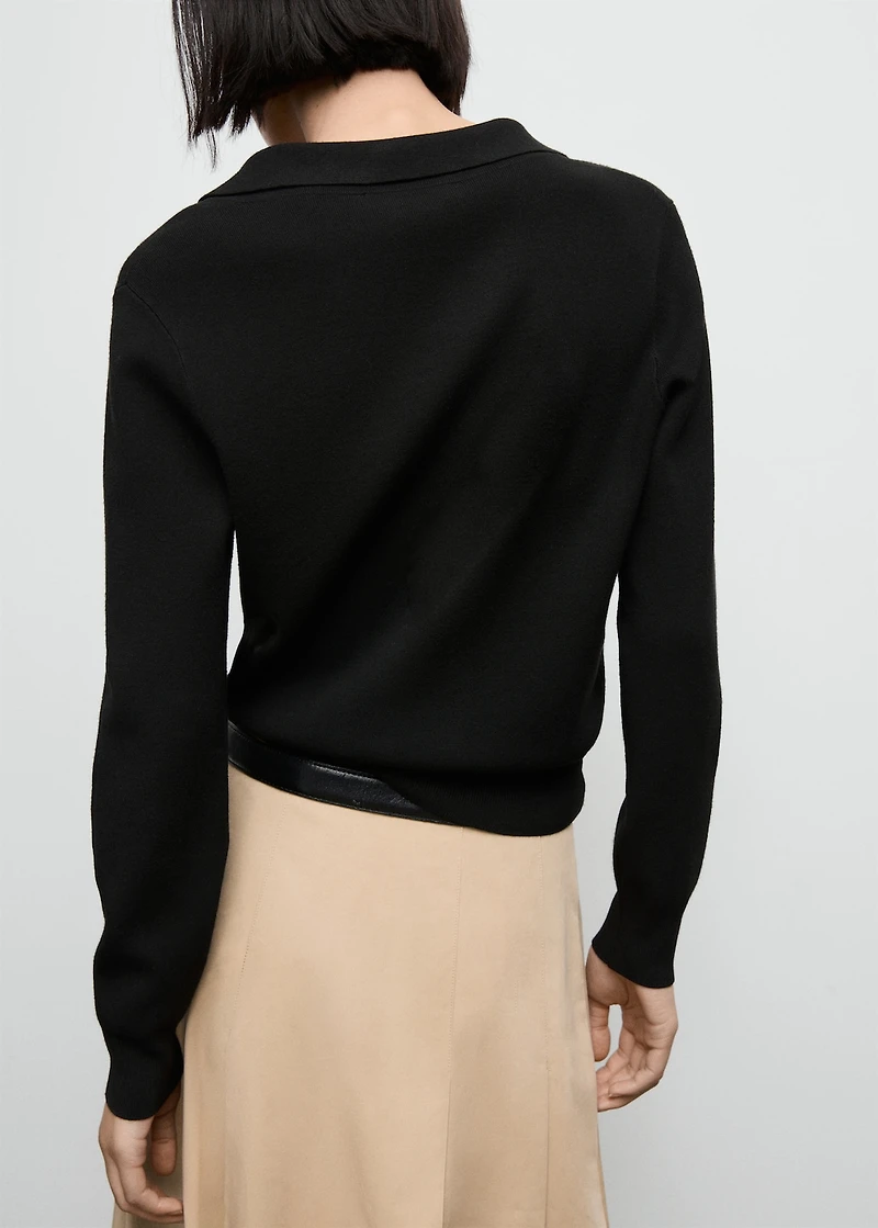 Fine-knit V-neck sweater