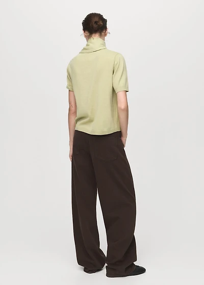 Short-sleeved sweater with scarf