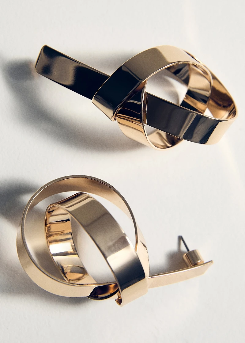 Intertwined knot earrings