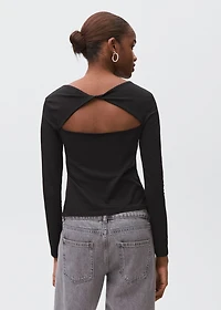 T-shirt with open back