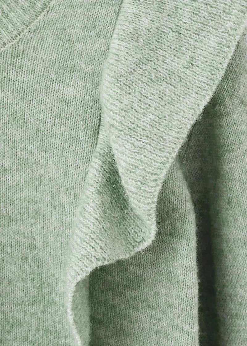 Ruffle knitted sweater