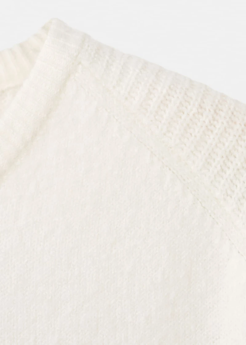 Long-sleeve knitted sweater