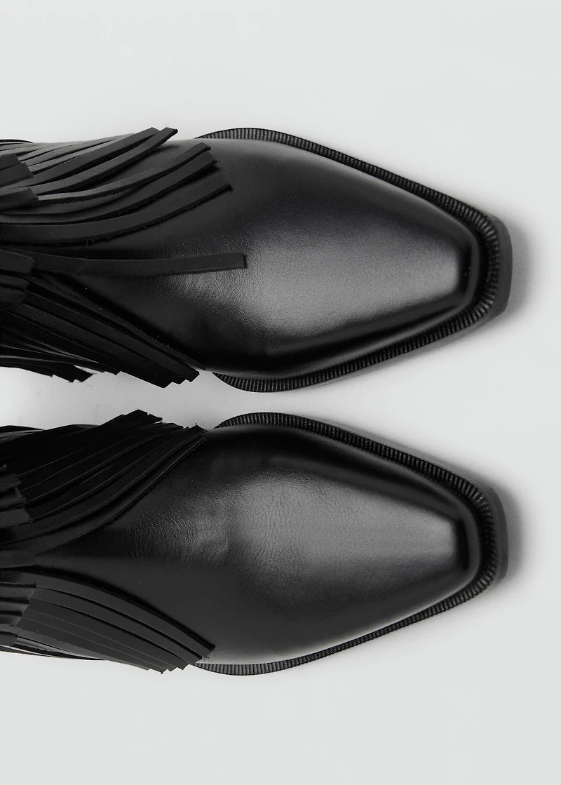 Leather ankle boot with fringe heel