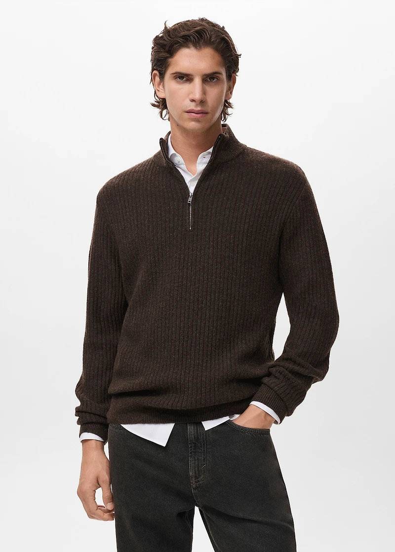 Ribbed sweater with zip neck