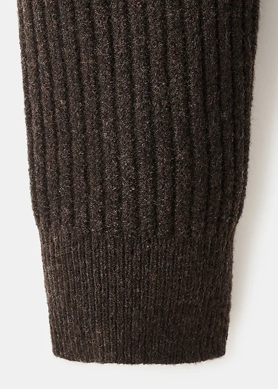 Ribbed sweater with zip neck