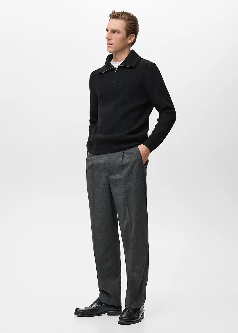 Knitted sweater with zip collar