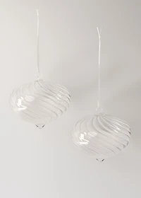 100% borosilicate glass embossed decorations