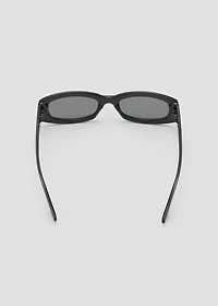 Contrasting rectangular-frame sunglasses