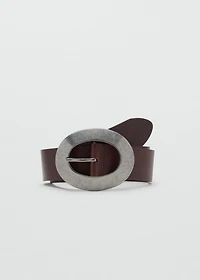 Rounded buckle leather belt