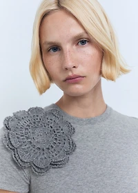Crochet cotton t-shirt with flower