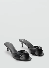 Bow heel sandals