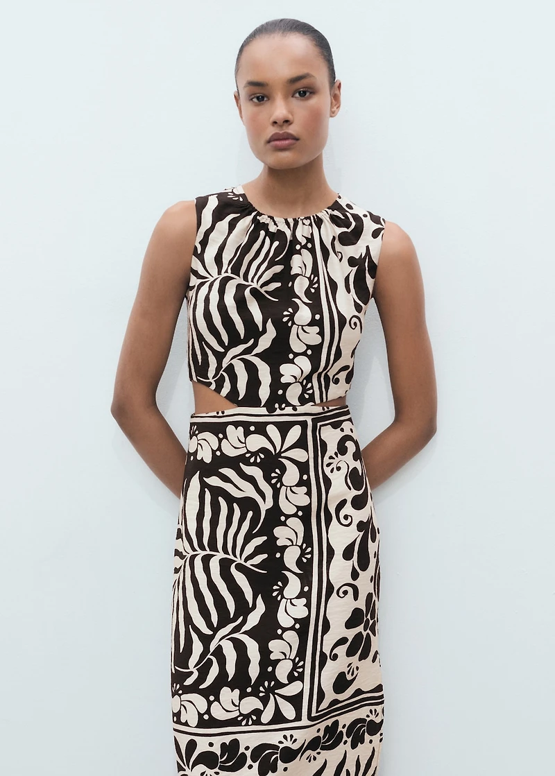 Midi-dress with cut-out