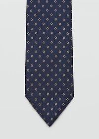Geometric patterned silk tie