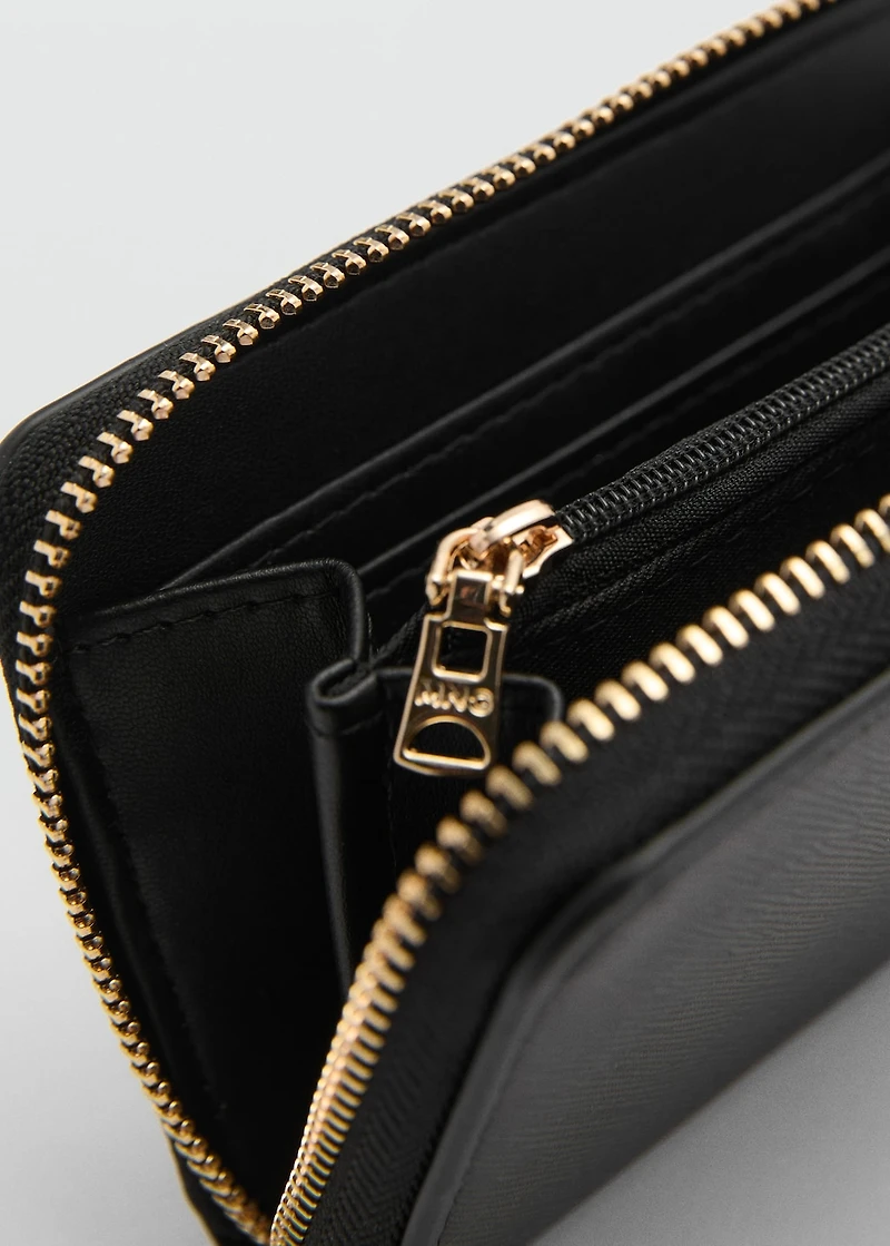 Medium wallet with saffiano effect