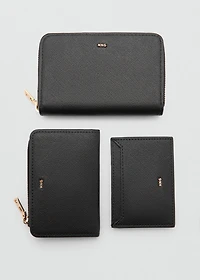 Medium wallet with saffiano effect
