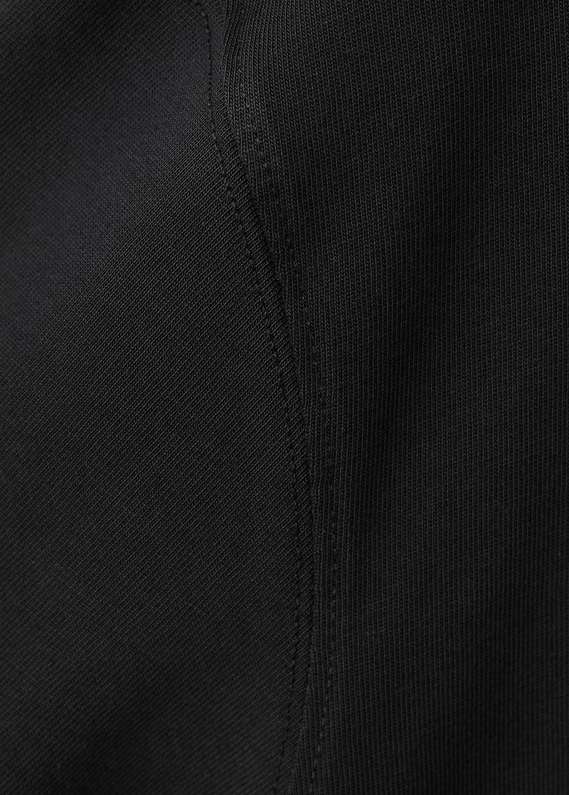 100% cotton relaxed-fit t-shirt