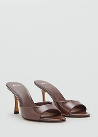 Pointed-heel sandals