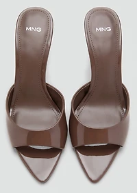 Pointed-heel sandals