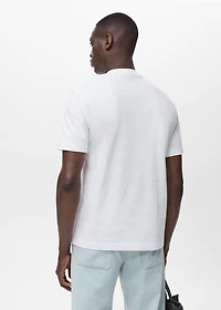 100% cotton t-shirt with embroidered detail