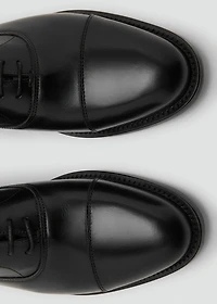 Oxford style leather shoe