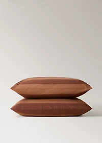 Two cotton percale pillowcases with double overlock 60x60 cm