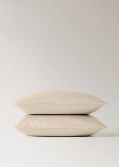 Two 600-thread count cotton satin pillowcases 60x60 cm