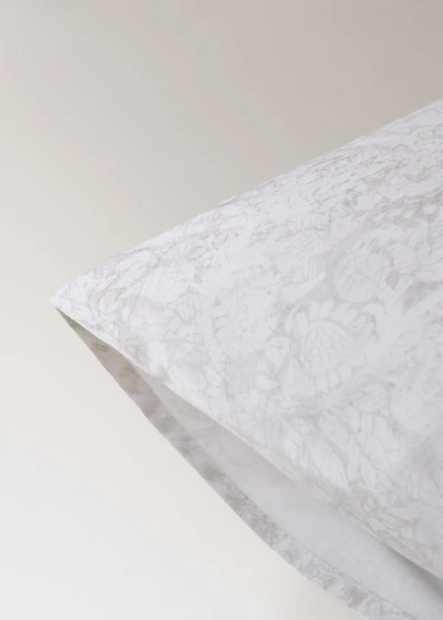 Two percale cotton pillowcases with a blurred floral print 60x60 cm