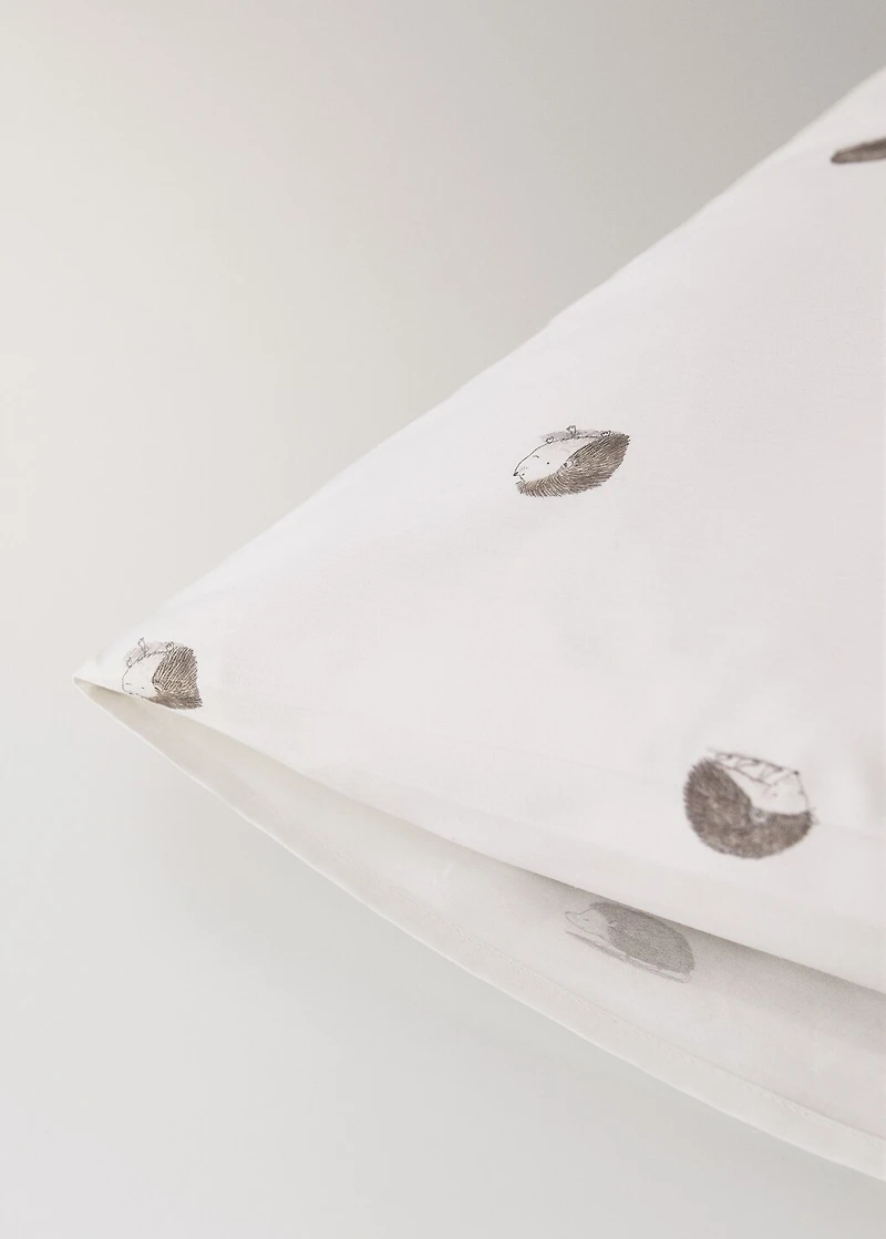 Percale cotton pillowcase with hedgehog print 50x75 cm