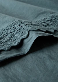 Washed cotton pillowcase with lace trim 45x110 cm