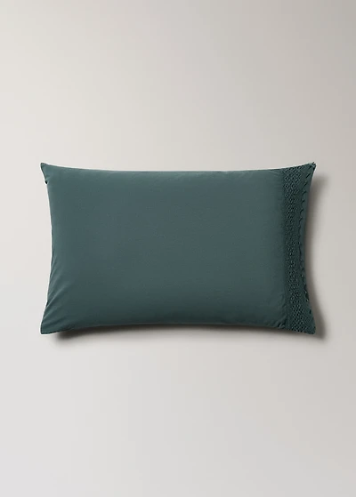 Two washed cotton pillowcases with lace trim 50x75 cm