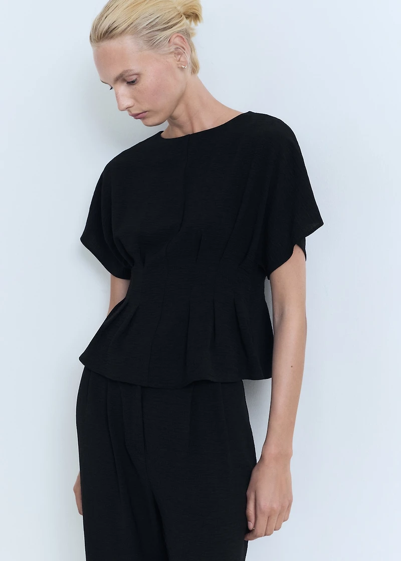 Straight-fit pleated pants