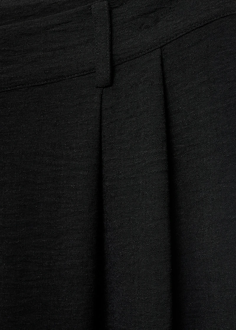 Straight-fit pleated pants