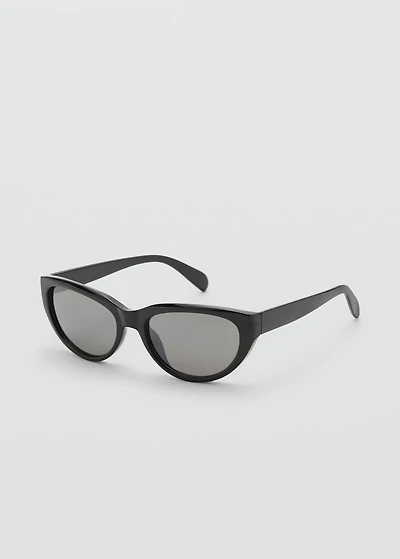 Cat-eye sunglasses
