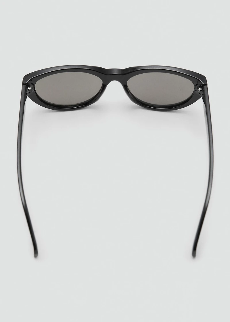 Cat-eye sunglasses