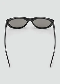 Cat-eye sunglasses